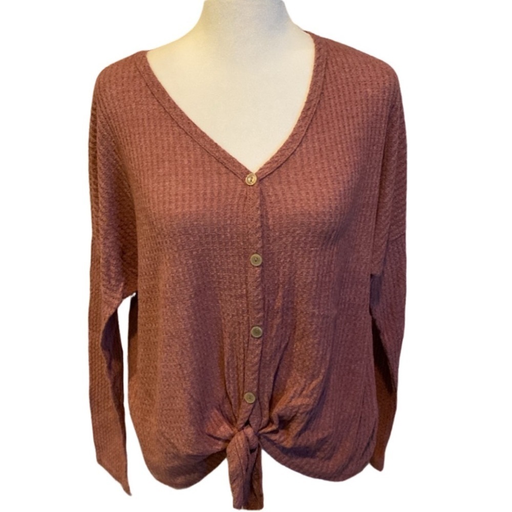 Altar’d State button down tie waist top. Size M. Dusty mauve pink. Soft!